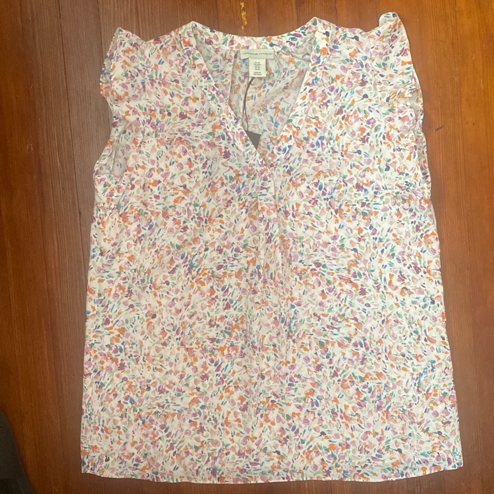 NWT!! Sleeveless Blouse- Adrienne Vittadini